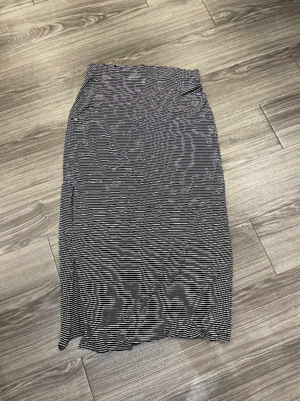 Skirt Maxi By Old Navy In Striped Pattern, Size: L